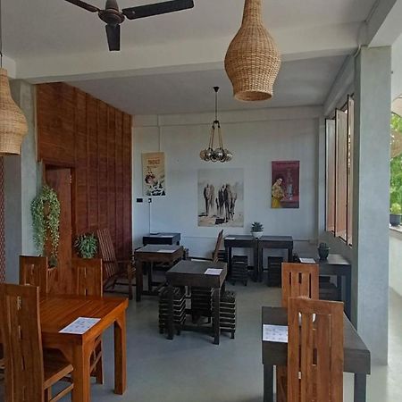 Yasis Surf Lodge Мірісса Екстер'єр фото