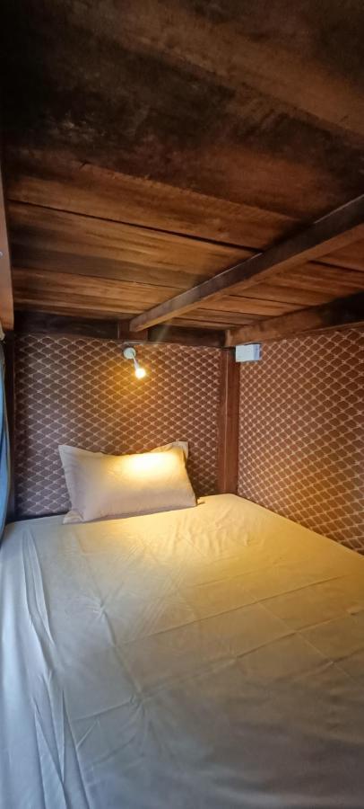 Yasis Surf Lodge Мірісса Екстер'єр фото
